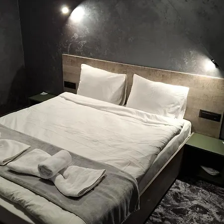 Rcr Einstein 2 Hotel de apartamente