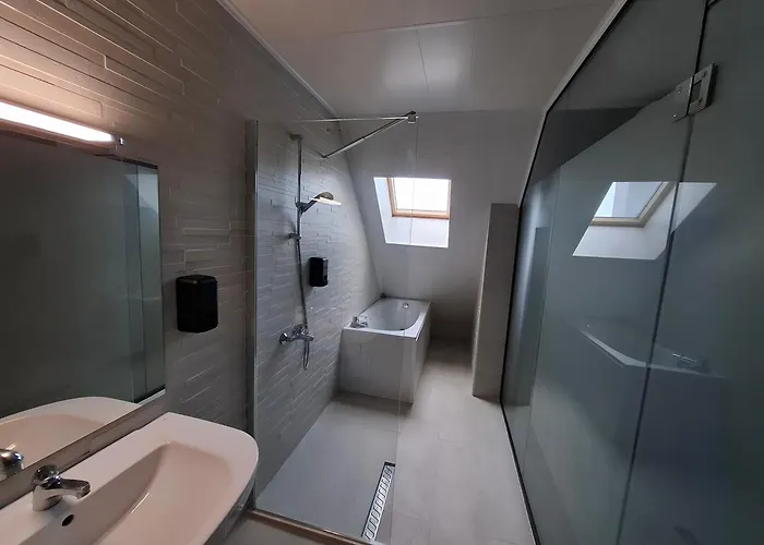 Rcr Einstein 2 3* ソフィア