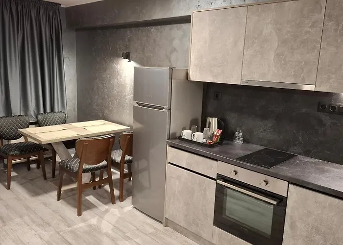 アパートホテル Rcr Einstein 2 3*