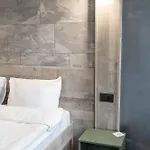 Rcr Einstein 2 Apart Otel Sofya