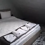 Rcr Einstein 2 Apart Otel Sofya