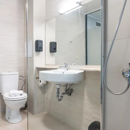 Rcr Einstein 2 Apart Otel Sofya