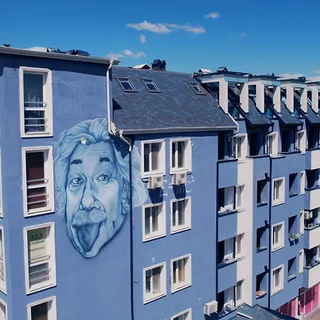 Rcr Einstein 2 Aparthotel