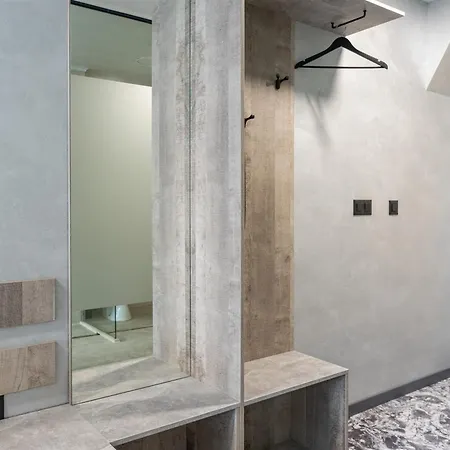 Rcr Einstein 2 3* Sofya