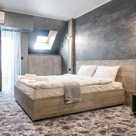 Aparthotel Rcr Einstein 2