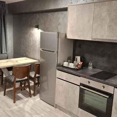 Apart Otel Rcr Einstein 2 3*