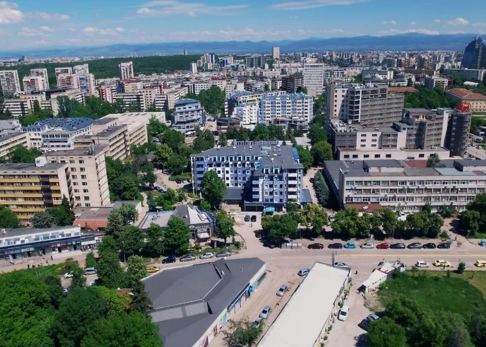 Lägenhetshotell Rcr Einstein 2 3*