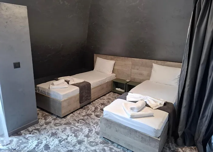 Rcr Einstein 2 Aparthotel 3*