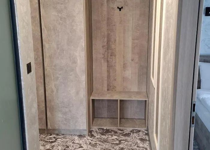 Rcr Einstein 2 Апарт-отель 3*