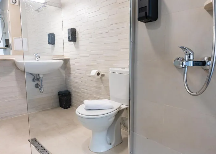 Rcr Einstein 2 Aparthotel 3*