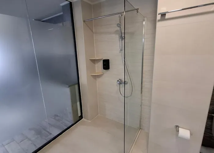 Rcr Einstein 2 Aparthotel